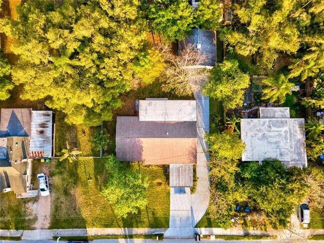 Building Photo - 230 N Briggs Ave