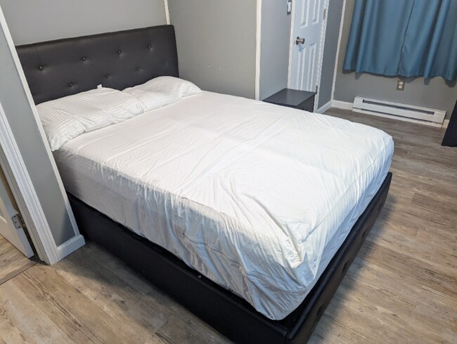 Building Photo - 39 Queen St