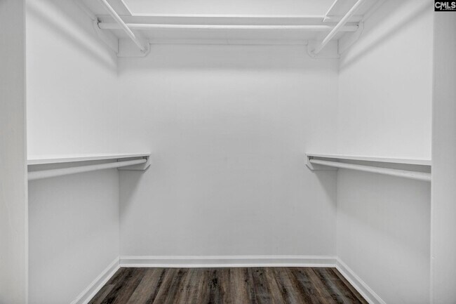 Building Photo - 120 W Horn Ct