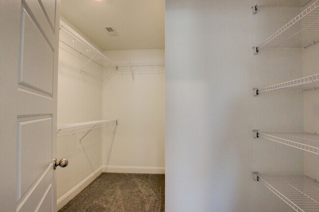 Building Photo - Fresh and so Clean Clean Close to Everything!