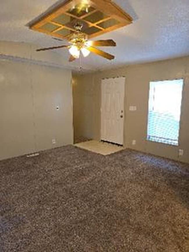 Building Photo - $300 Rent Credit if Lease Starts before 7/1/26! No Application Fees for the Month of June!