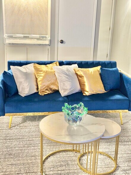 Building Photo - 1072 Maywood Ln