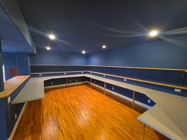 Building Photo - 2374 S Cliffview St