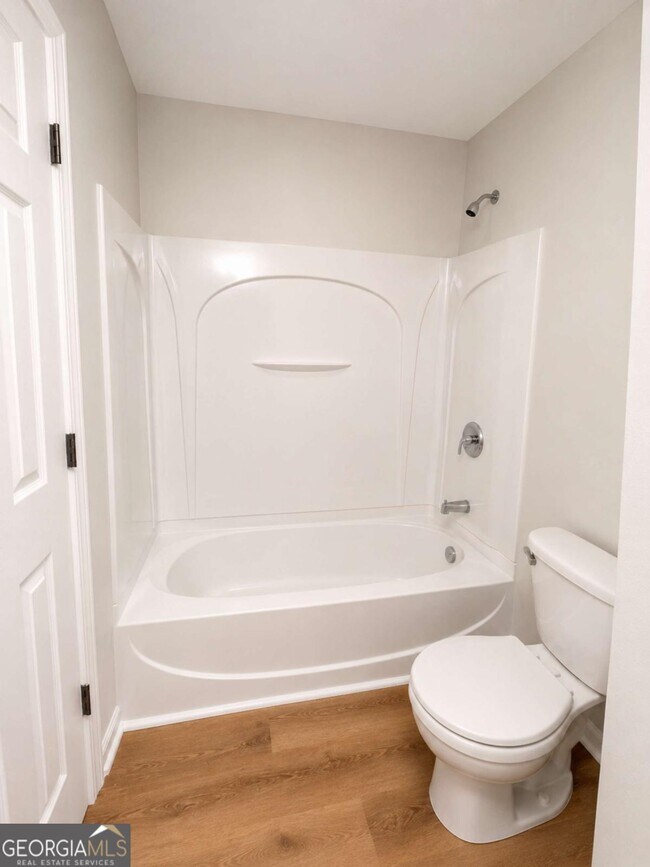Building Photo - 3152 Mill Springs Cir NE