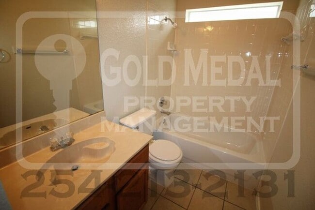 Building Photo - Spacious 3-Bedroom, 2-Bathroom Unit in Loma Vista- 3205 Hereford, Unit A, Killeen