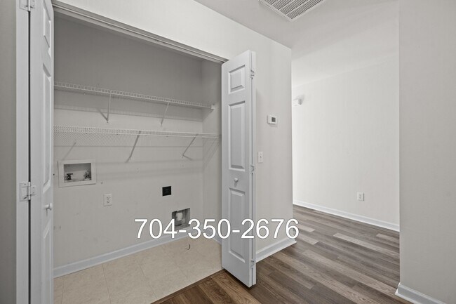 Building Photo - 11228 Dickie Ross Rd