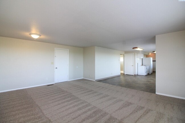 Building Photo - 2 Bed/1 Bath + an Office House in Rural Pasco
