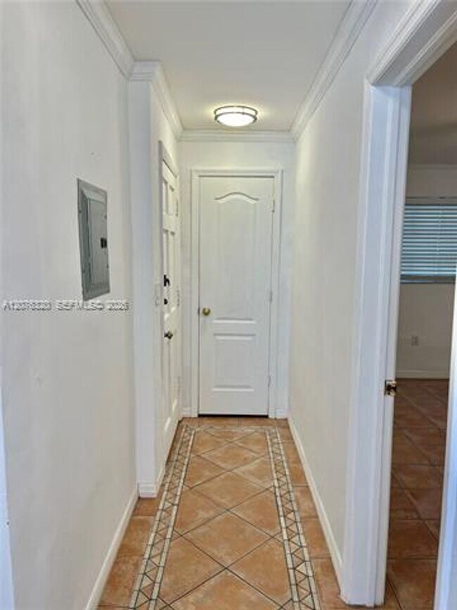 Building Photo - 251 Galen Dr