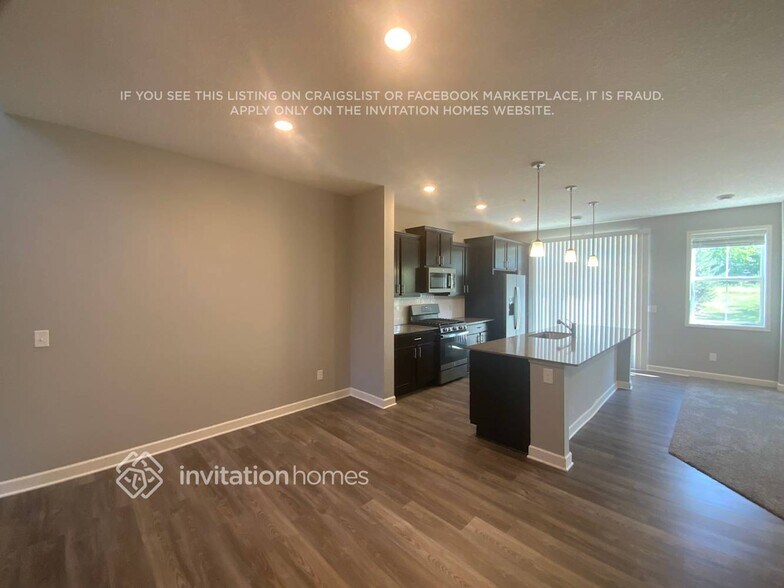 Building Photo - 6486 Inspire Cir S