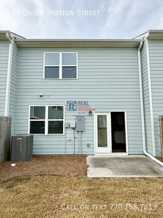 Building Photo - 410 Union Station St