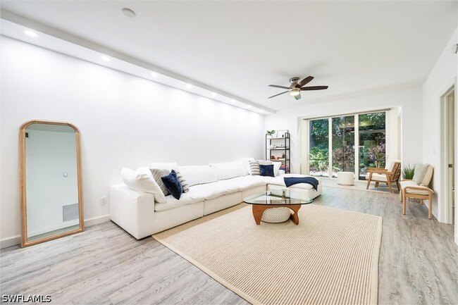 Building Photo - 859 Tanbark Dr