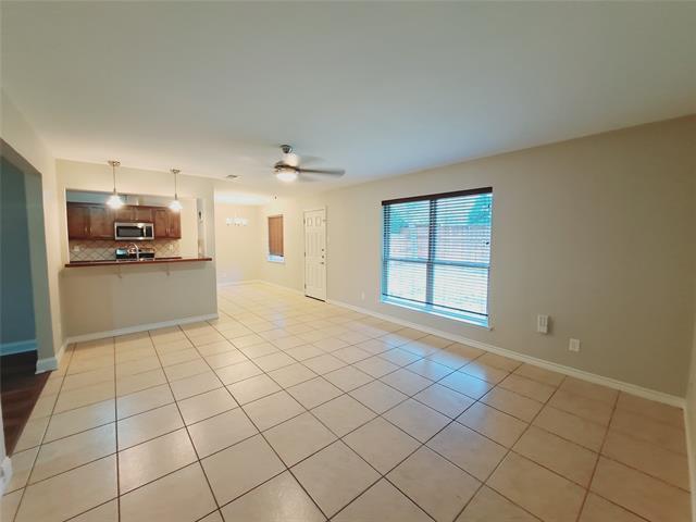 Building Photo - 1120 Ridgeway Cir