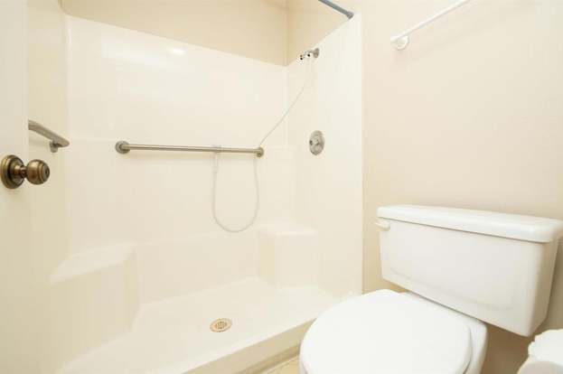 Building Photo - 2425 Cranston Dr