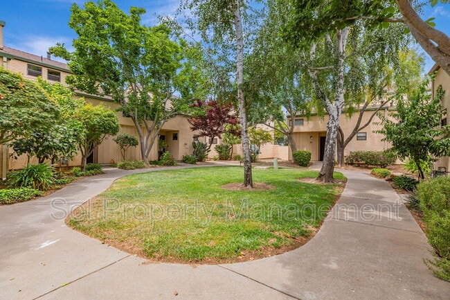 Building Photo - 8105 Kern Ave