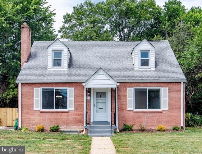 Primary Photo - 3034 Fenwick Rd