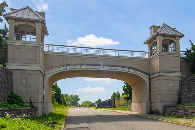 Building Photo - 4 Constellation Pl