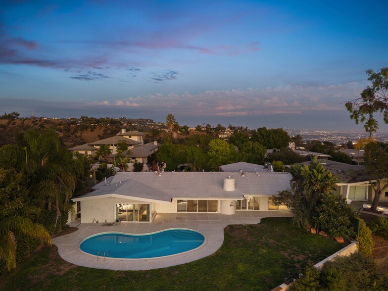 Building Photo - 1641 Tower Grove Dr