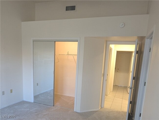 Building Photo - 2756 Showcase Dr