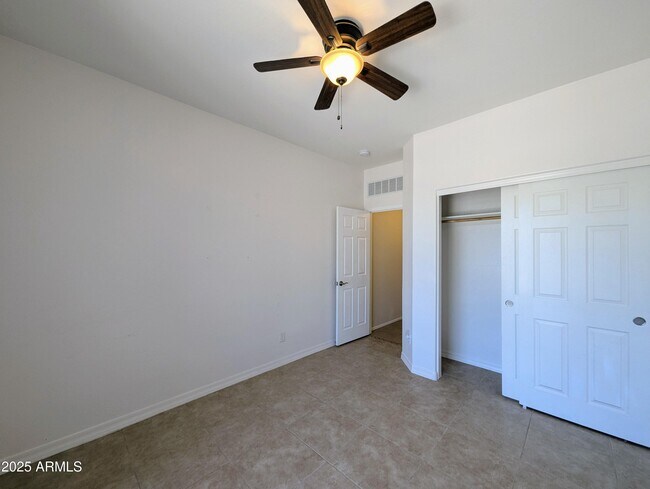 Building Photo - 3731 W St Kateri Dr