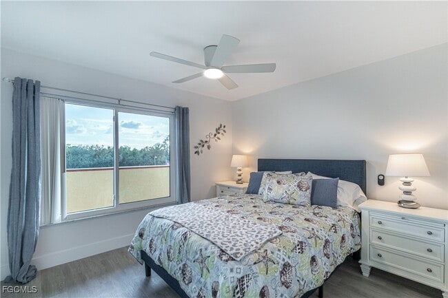 Building Photo - 7402 Lake Breeze Dr