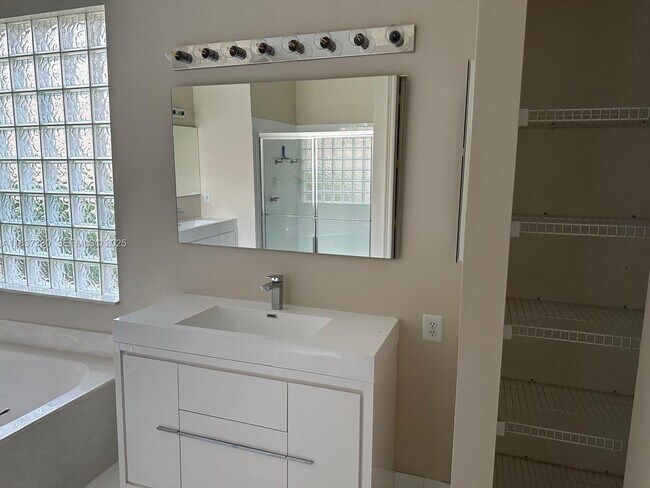 Building Photo - 18580 SW 44th St