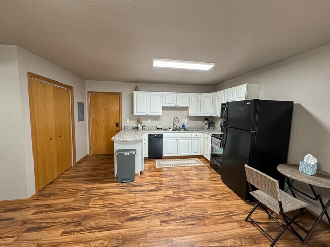 Building Photo - Theater Apartments Beulah