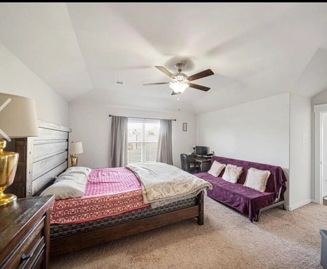 Building Photo - 15419 Royce Holly Dr