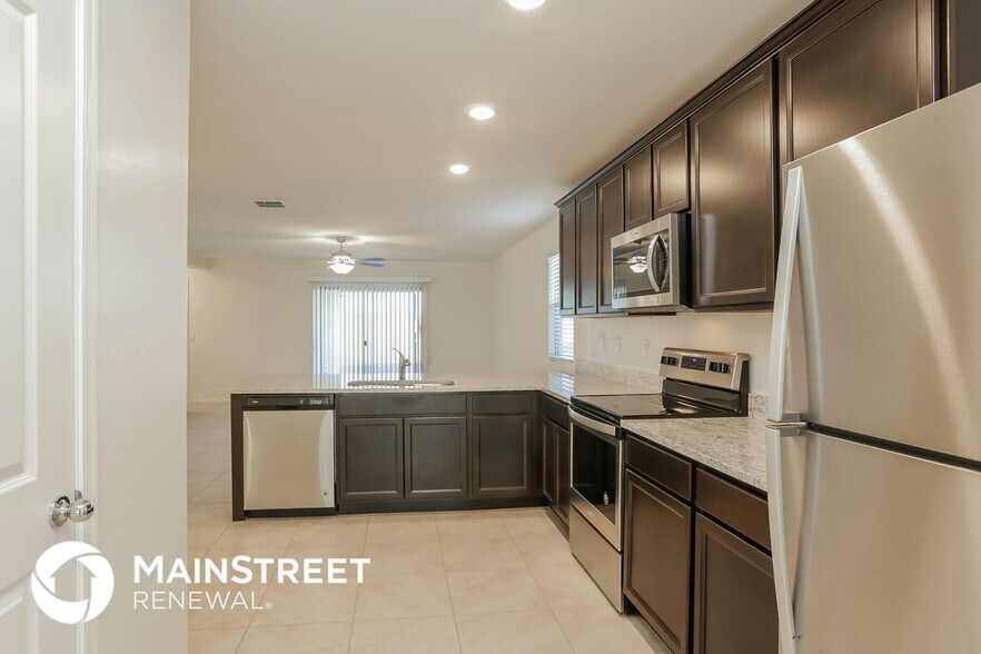 Building Photo - 9004 S 254th Dr
