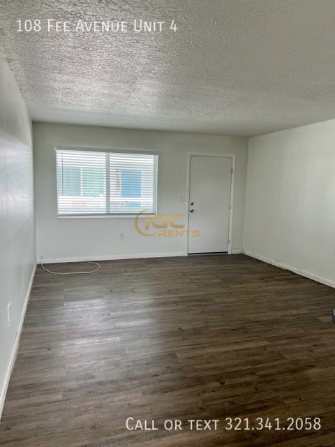Building Photo - 108 E Fee Ave
