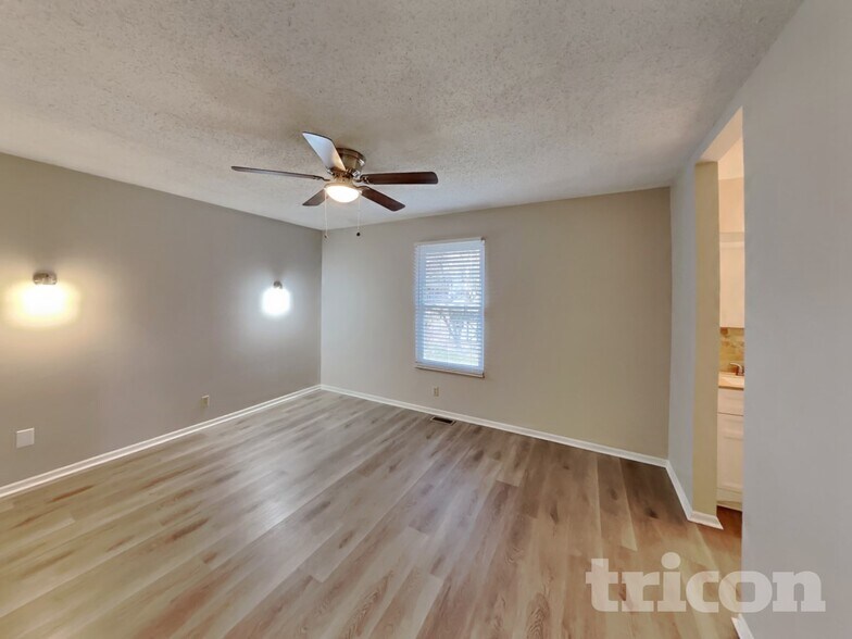 Building Photo - 14 Long Branch Ct