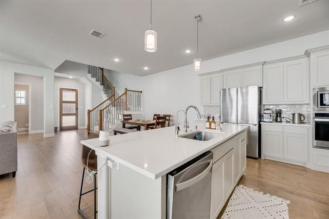 Building Photo - 12975 Cooper River Trl