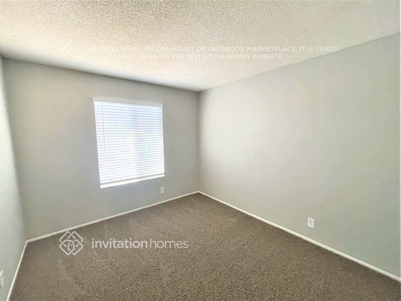 Building Photo - 170 Opal Dr