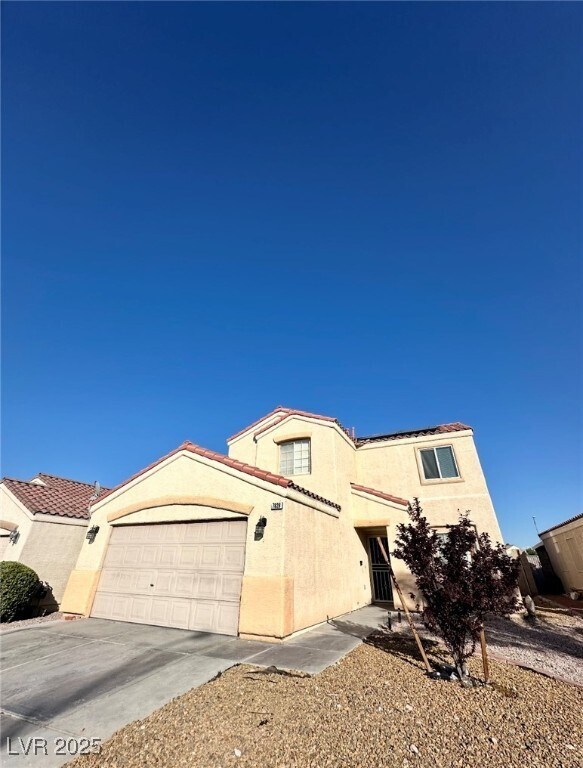 Primary Photo - 7828 Wavering Pine Dr