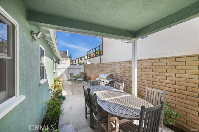 Building Photo - 2156 E Ocean Blvd