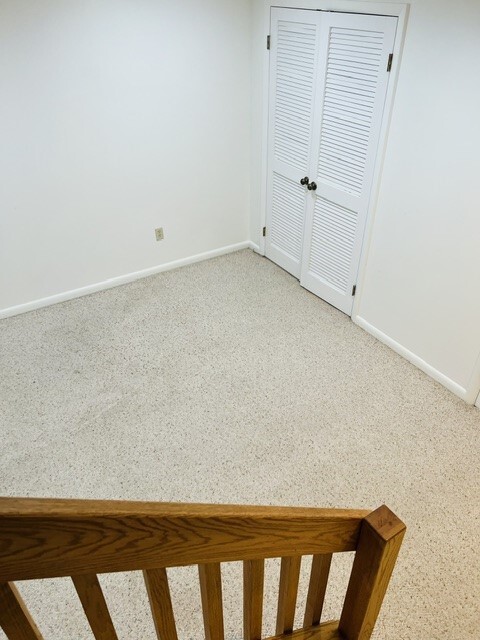 Building Photo - 205 Lac Kine Dr
