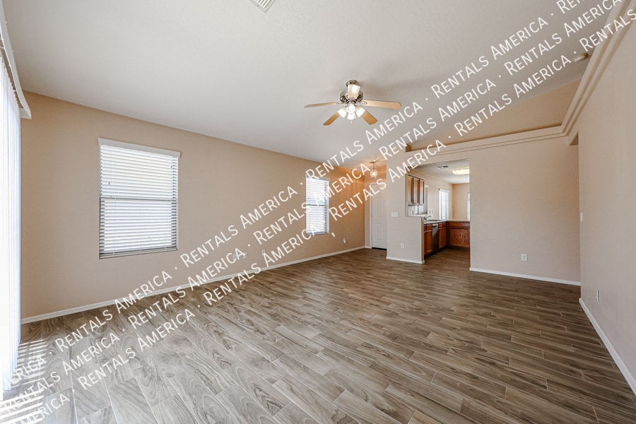 Building Photo - 12905 W Mandalay Ln