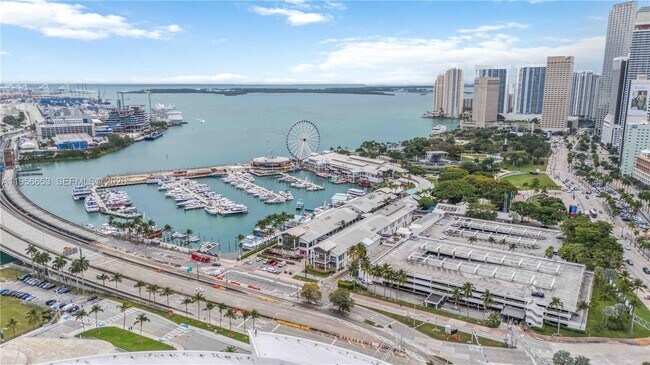 Building Photo - 11 NE 6th St