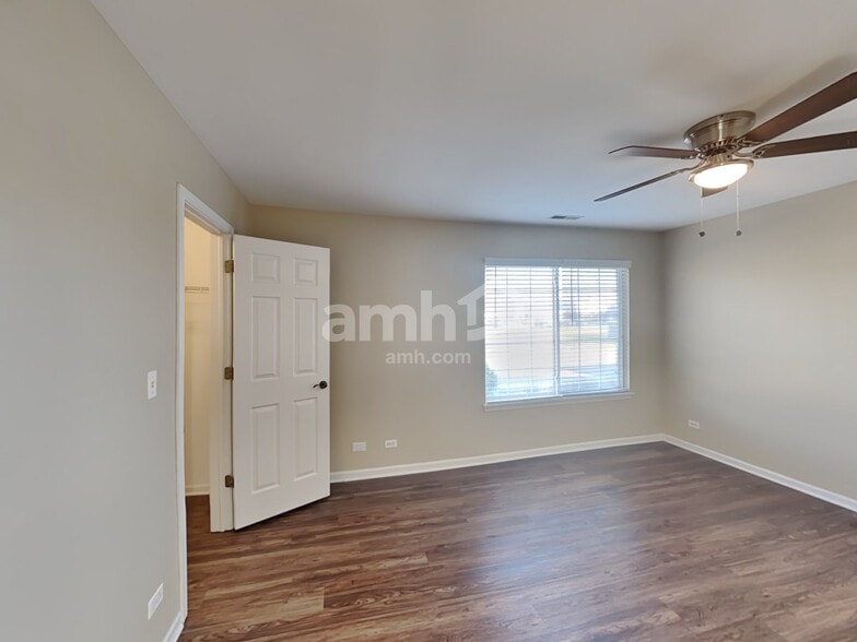 Building Photo - 3127 Impressions Dr