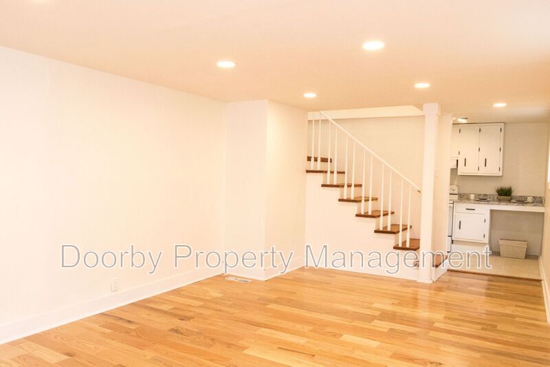 Primary Photo - 814 N Germantown Rd