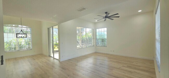 Building Photo - 13150 Green Finch Terrace