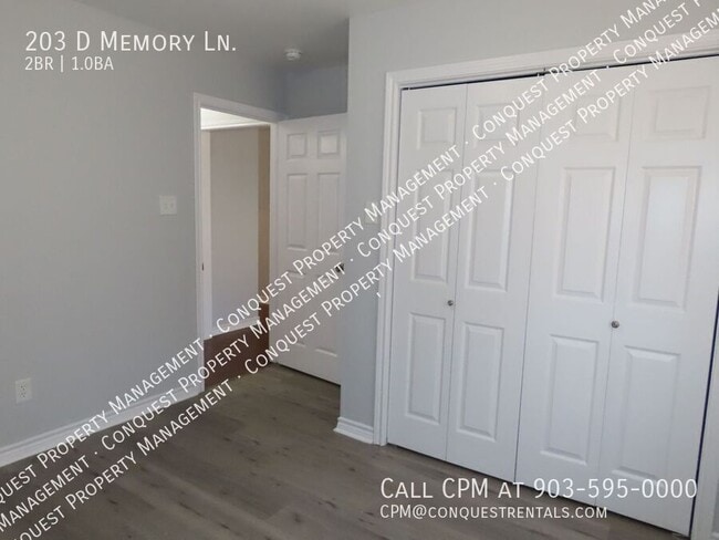 Building Photo - 203 Memory Ln