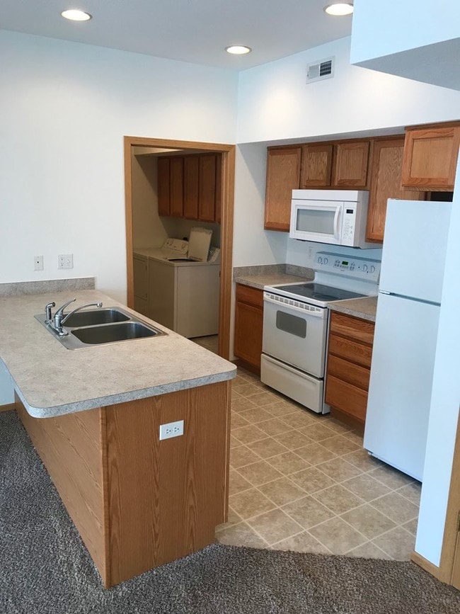 Building Photo - Coral Ridge Apartments