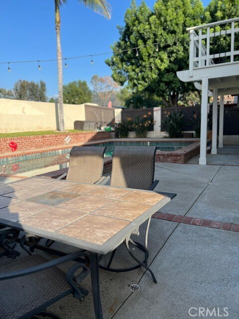 Building Photo - 9 Sarracenia