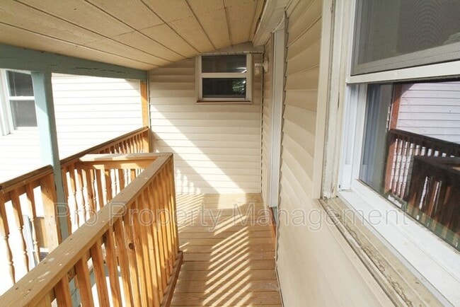 Building Photo - 14 Edgewood Rd