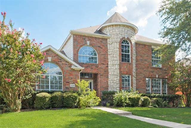 Building Photo - 3320 Chantilly Dr
