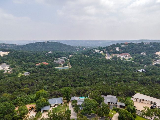 Building Photo - 2805 Trail of the Madrones