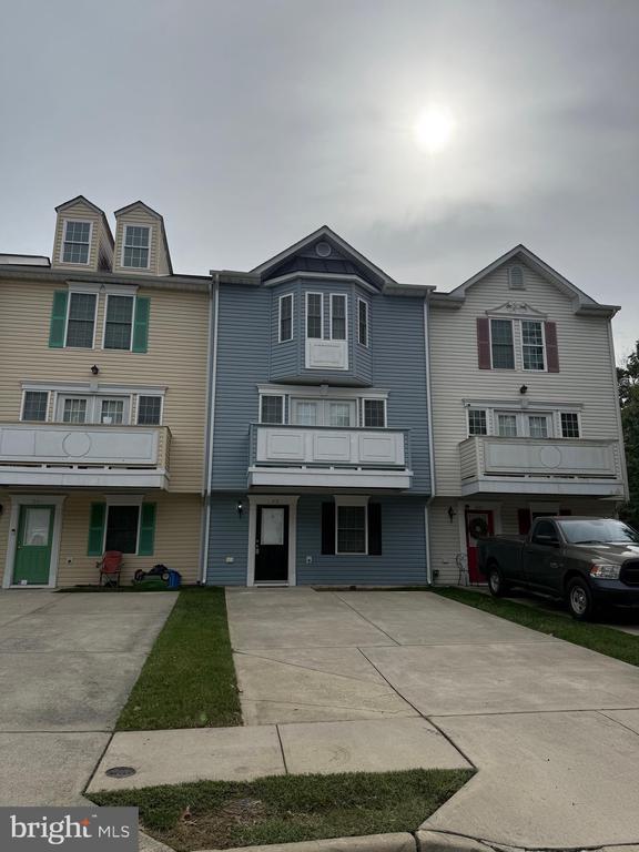 Building Photo - 202 Bell Tower Ct