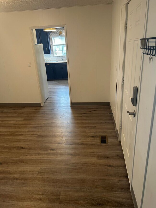 Building Photo - 29133 Milliron Rd