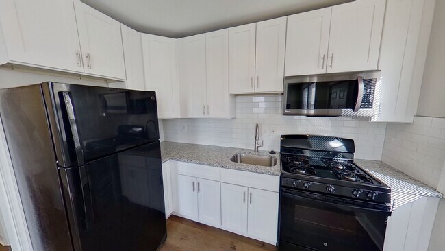 Building Photo - 3607 Fernhill Ave