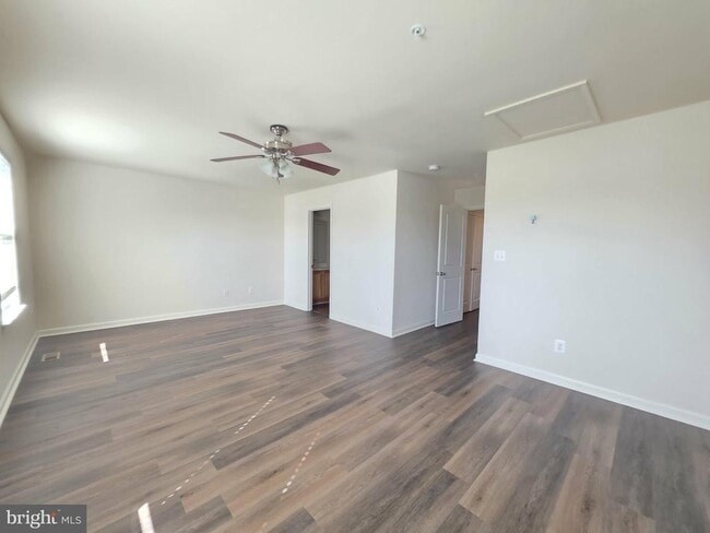 Building Photo - 234 Garrison Way
